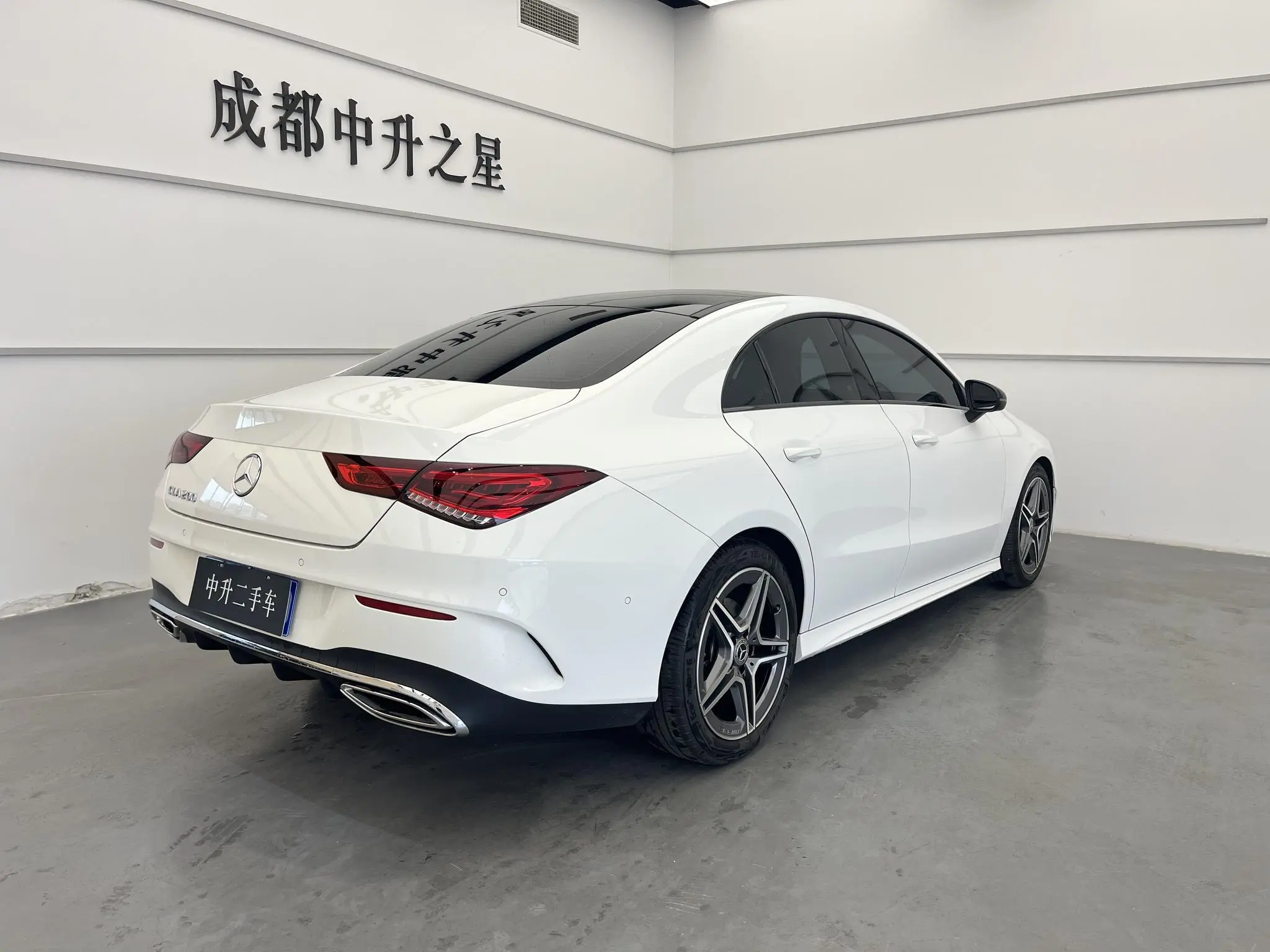 Mercedes-Benz Mercedes-Benz CLA CLA 200 four-door coupe