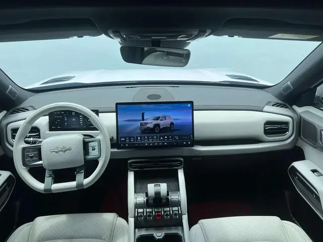 FANG CHENG BAO Titanium 3 501KM four-wheel drive Ultra version