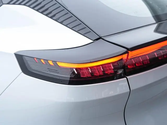 Dongfeng Fengshen Fengshen L7 PHEV 205 Plus