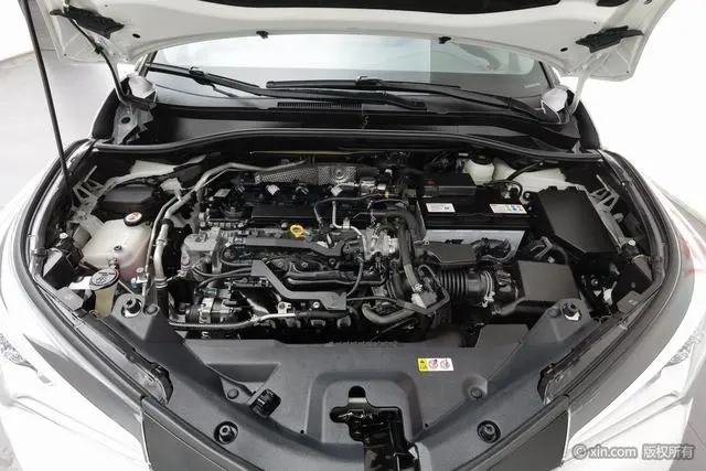 TOYOTA Toyota C-HR 2.0L Leading version