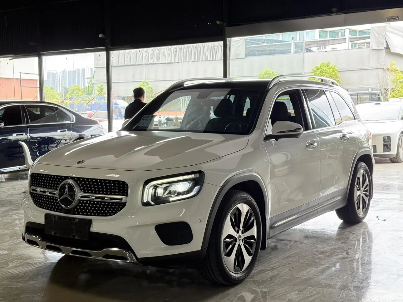 Mercedes-Benz Mercedes-Benz GLB GLB 220 fashion type
