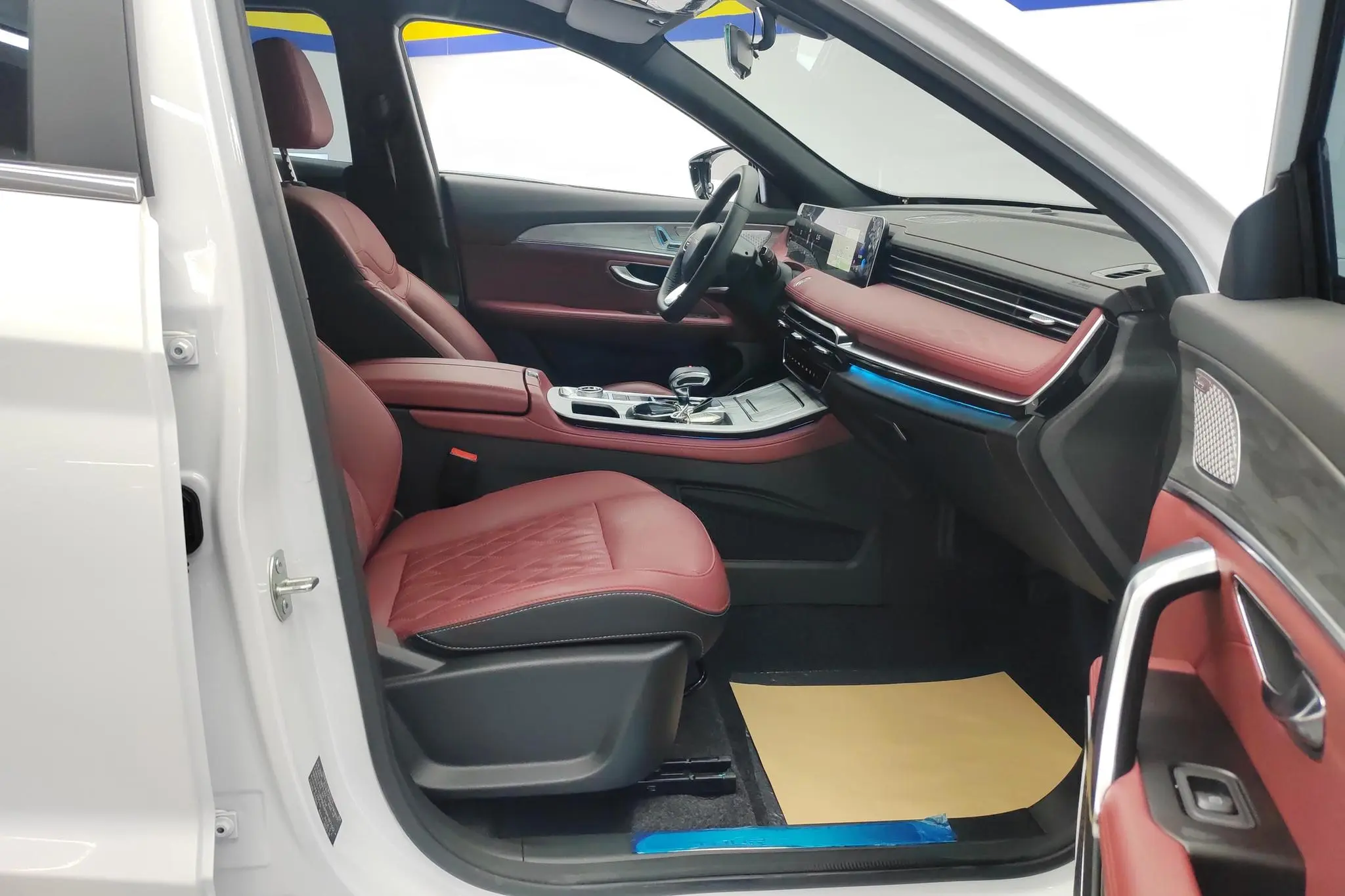 Chery Jetour Jietu X70 PLUS 1.6T DCT Premium Edition 5 Seats