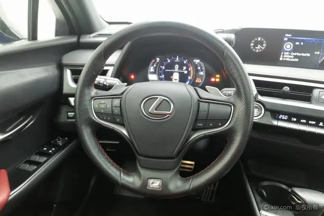 Lexus Lexus UX 200 F SPORT version Country VI