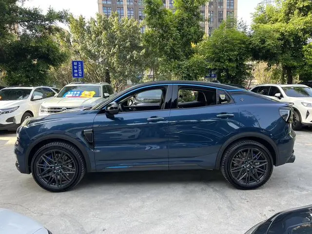LYNK & CO Lynk 05 2.0TD two-wheel drive Halo
