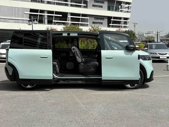 ZEEKR ZEEKR MIX 76kWh Smart Driving Version