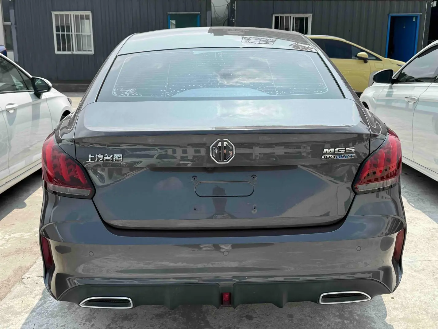 MG MG5 180DVVT Manual Youth Deluxe Edition