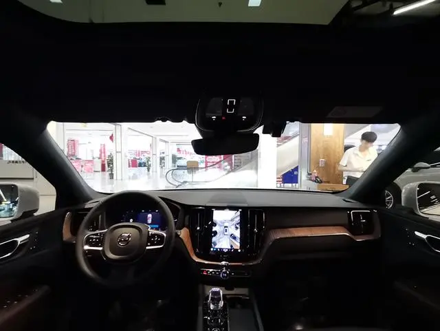 Volvo Volvo XC60 PHEV T8 four-wheel drive long battery life Zhiyuan Deluxe Edition