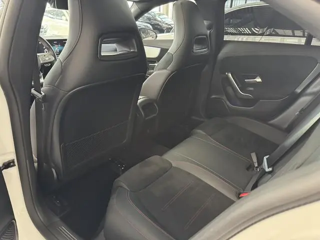 Mercedes-Benz Mercedes-Benz CLA CLA 200 4MATIC four-door coupe