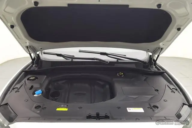 Geely Boyue 1.8TD DCT Zhizun PRO