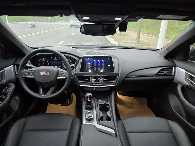 Cadillac Cadillac CT5 28T luxury