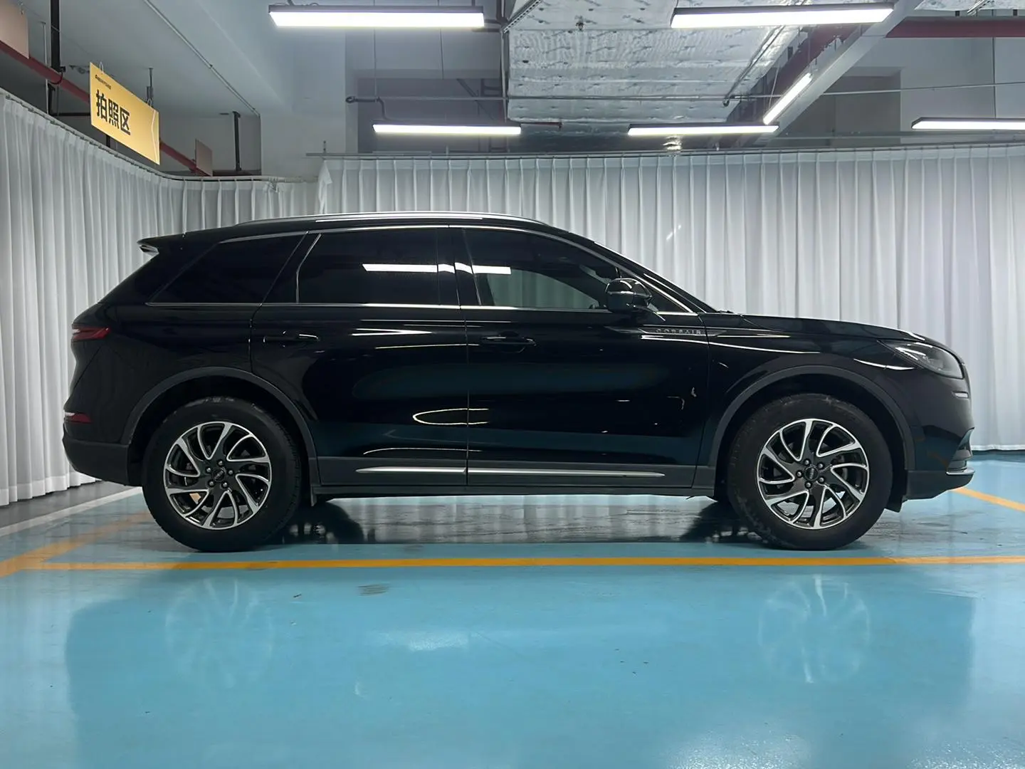 Lincoln Adventurer 2.0T four-wheel drive Zunya Edition