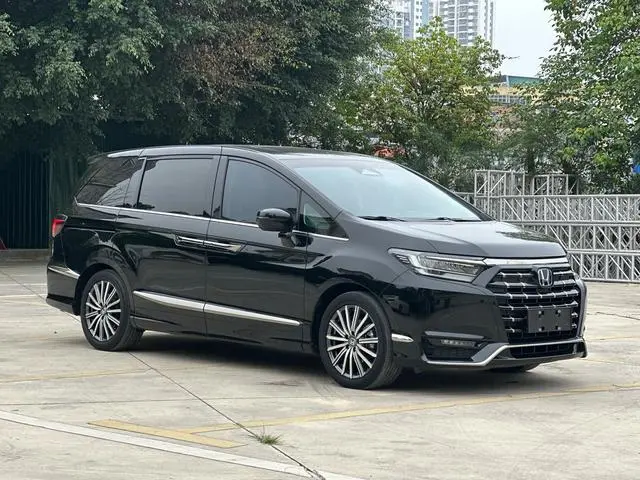 Honda Ai Lishen 2.0L e: HEV Deluxe Edition