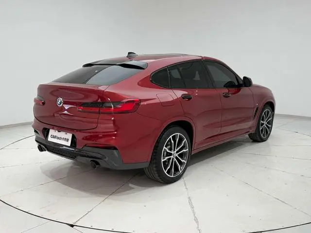 BMW BMW X4 xDrive25i M Sports Yao Ye Suit