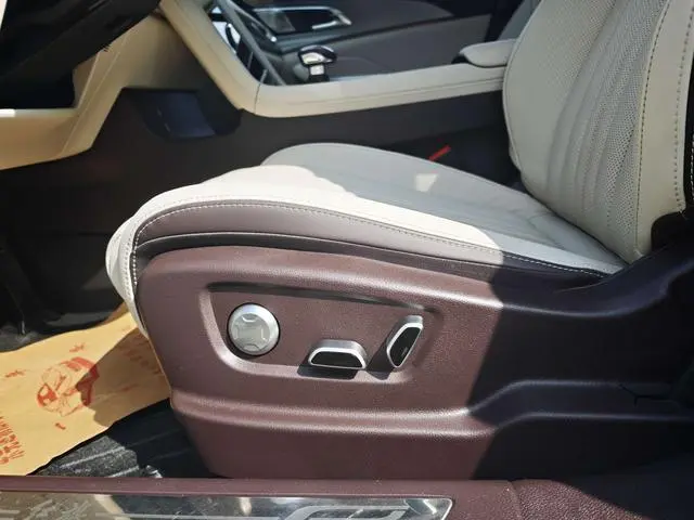 Hongqi Hongqi H5 2.0T Automatic Smart Union flag collar version