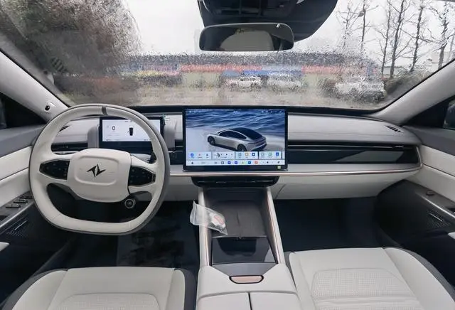 Dongfeng eπ eπ007 Pure electric 540 four-wheel drive Max version