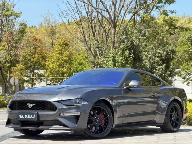 Ford Mustang 2.3T EcoBoost