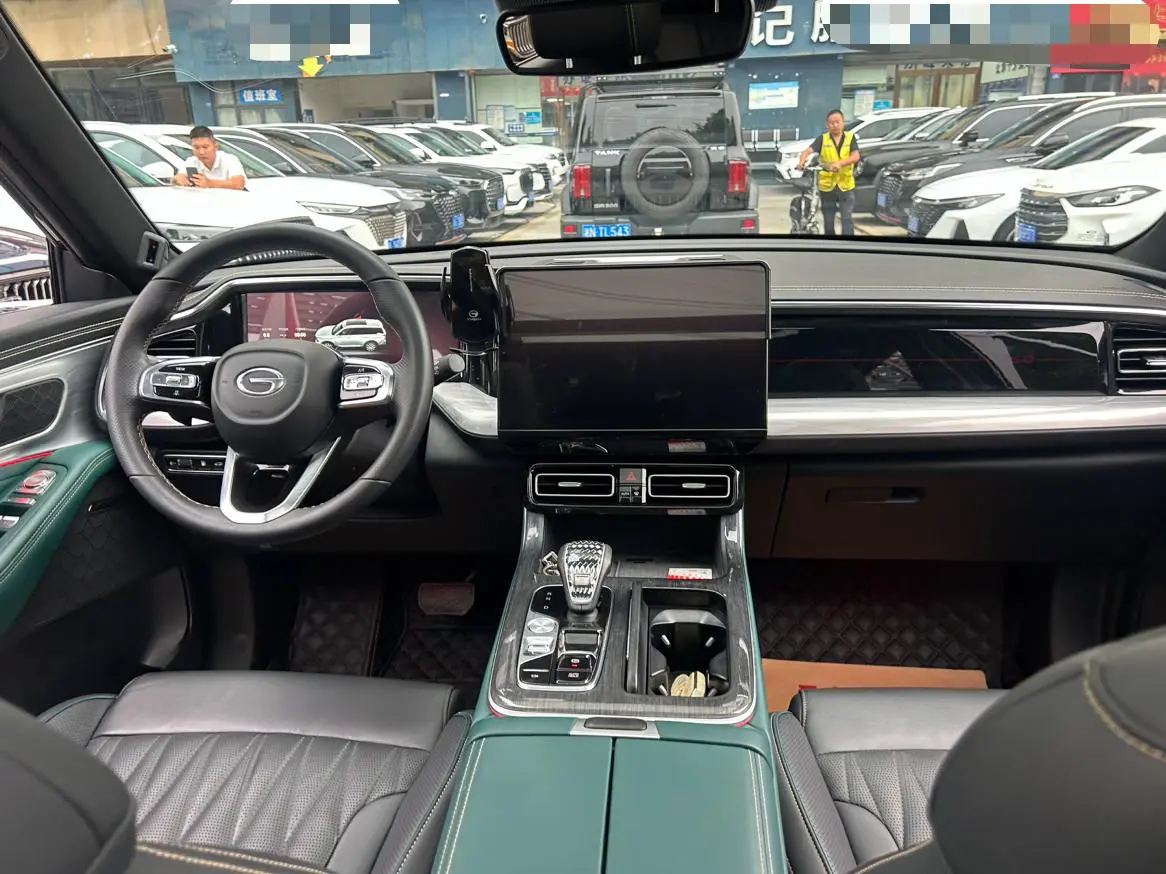 GAC Trumpchi GS8 Pilot Series 2.0 TGDI Two-wheel drive Exclusive Edition 7 seats