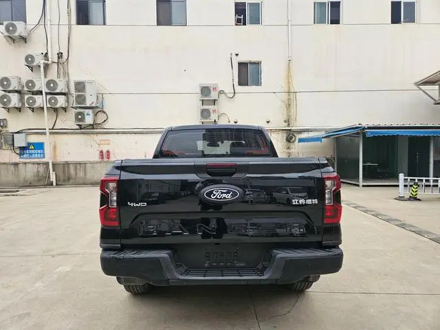 Ford Ranger Ranger 2.3T gasoline Mountain Forest-four-wheel drive automatic Version