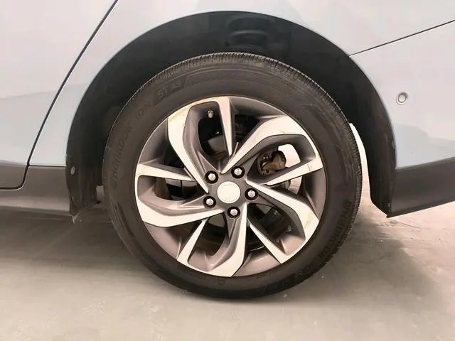 Buick Slightly blue 6 Connected smart