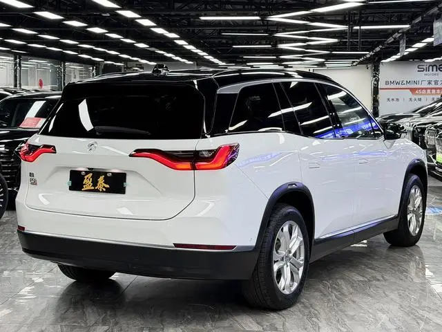 NIO NIO ES8 580KM six-seater version