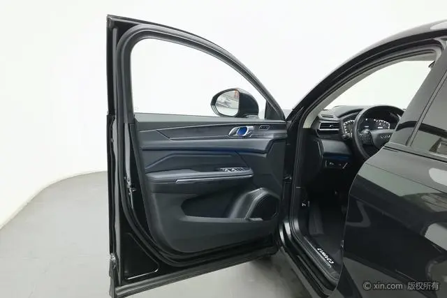 LYNK & CO Lynk 05 2.0TD two-wheel drive Halo