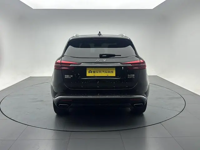 Hongqi Hongqi HS5 Facelift 2.0T Zhilian flag enjoy four-wheel drive version