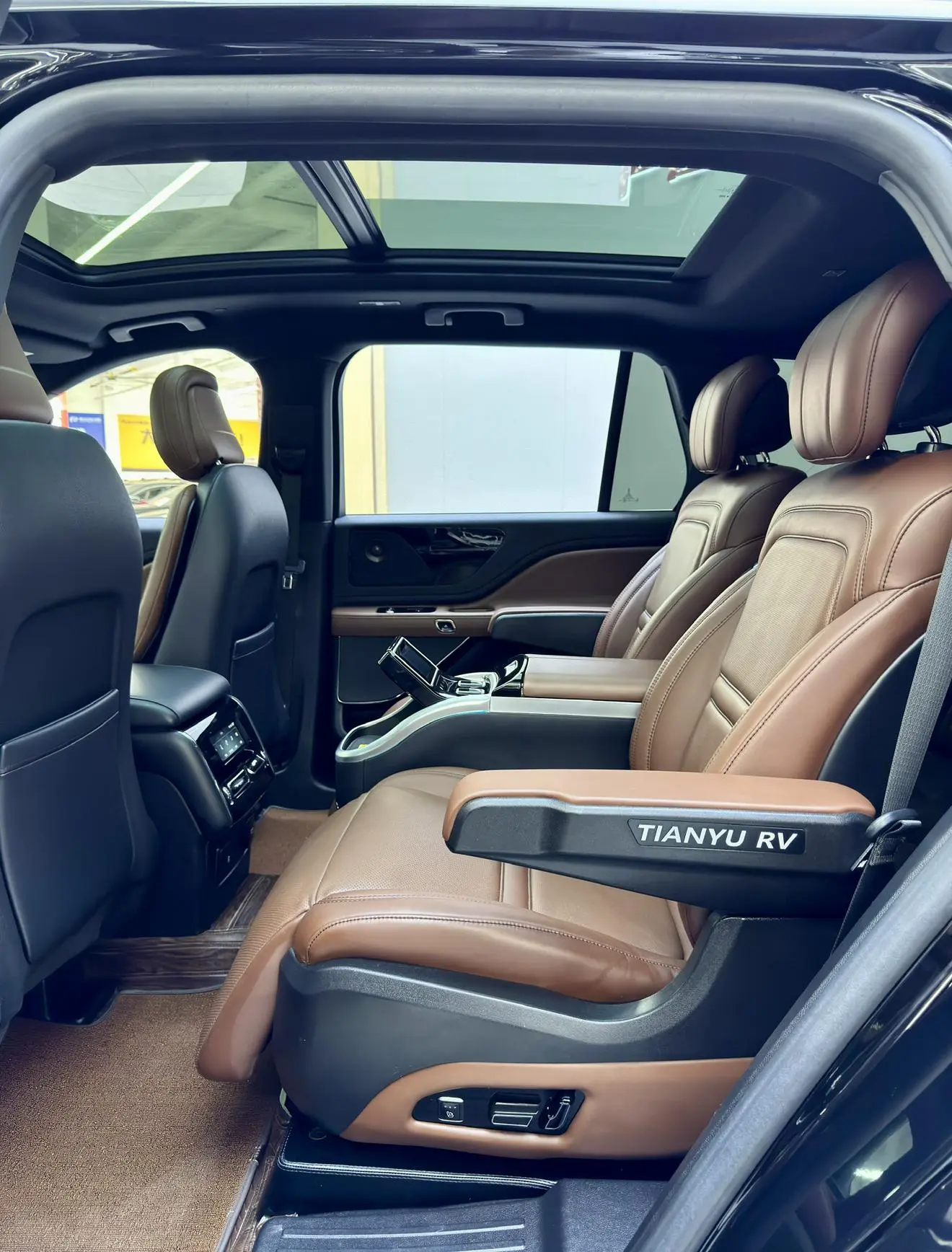 Lincoln Flying home 3.0T V6 four-wheel drive Zunya edition