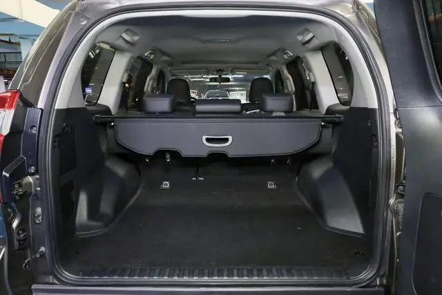 TOYOTA Prado 2.7L automatic standard version