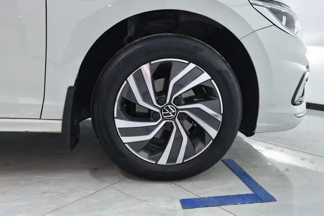 Volkswagen Bora 200TSI DSG Yuexing Edition