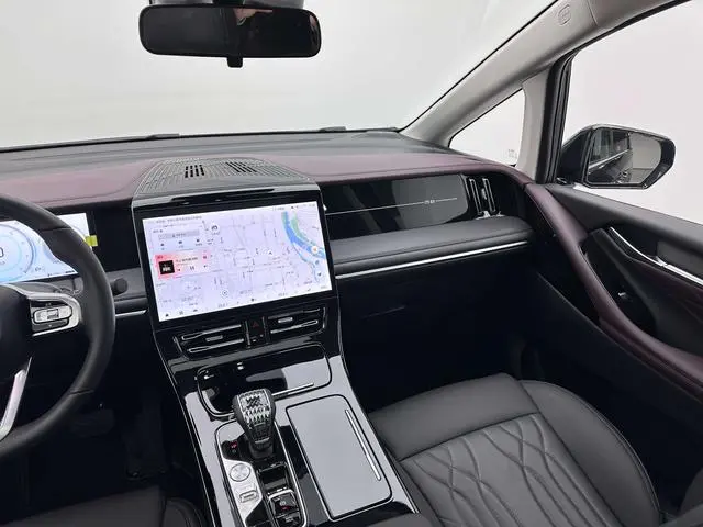 GAC Trumpchi M8 Master Series 2.0 TGDI Premium Edition
