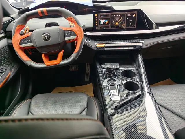 Changan Changan UNI-V 1.5T Sports version