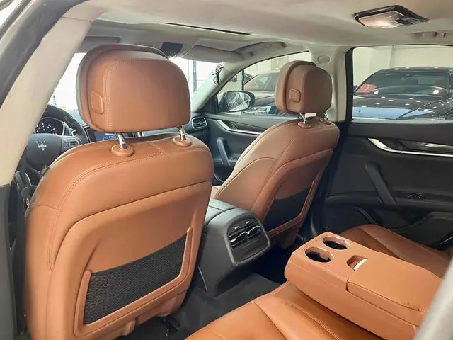 Maserati Ghibli 3.0T Standard Edition