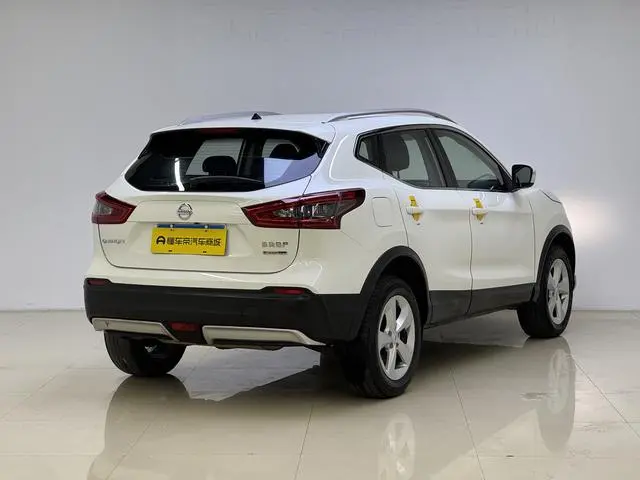Nissan Qashqai 2.0L CVT Smart Edition