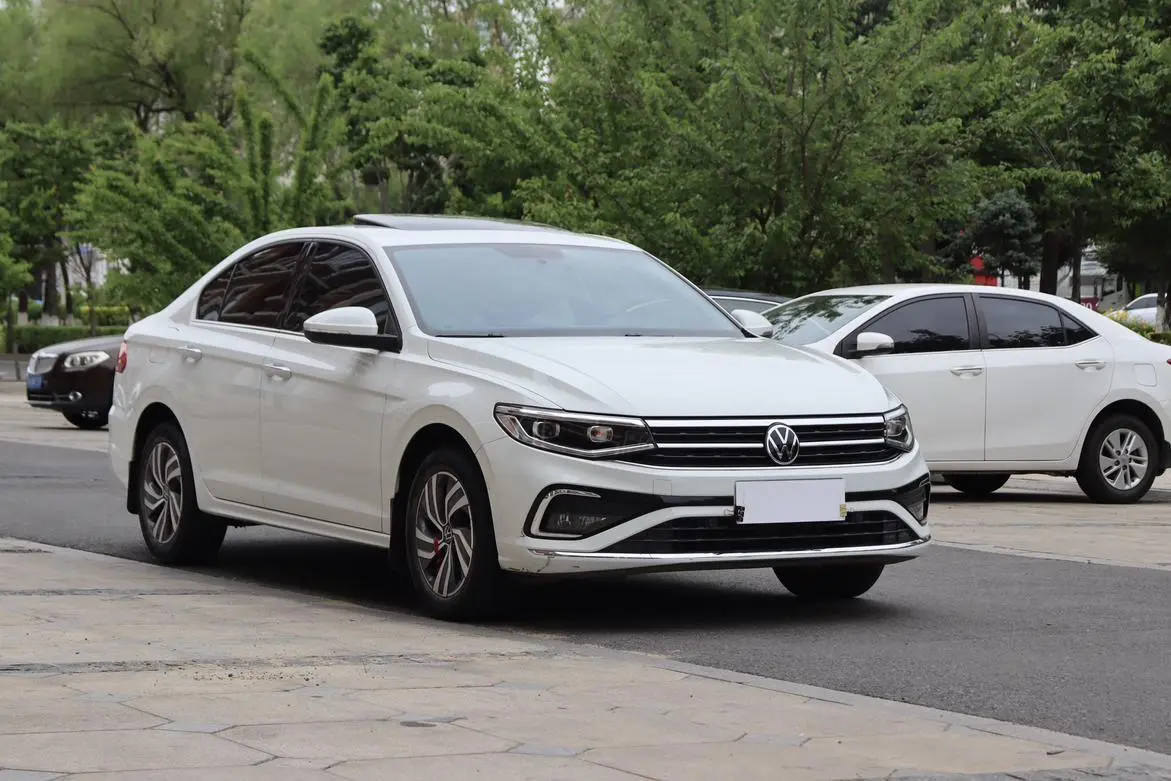 Volkswagen Bora 200TSI DSG Smooth Version
