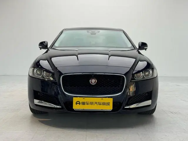 Jaguar Jaguar XFL 2.0T P200 two-wheel drive Fenghua version