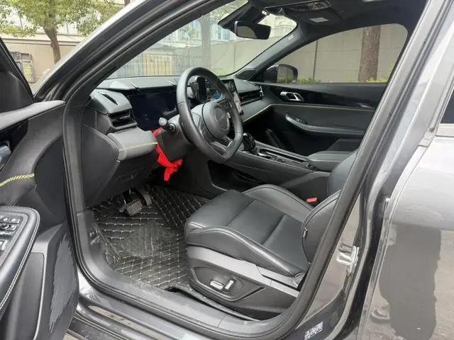 LYNK & CO Lynk 03 1.5TD DCT Jin Plus