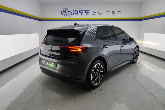 Volkswagen Volkswagen ID.3 Upgraded Pure Smart Edition