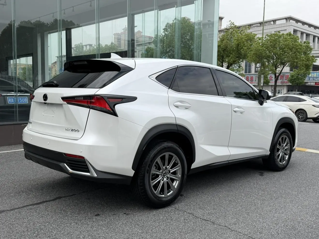 Lexus Lexus NX 200 front drive Fengyi Edition Country VI