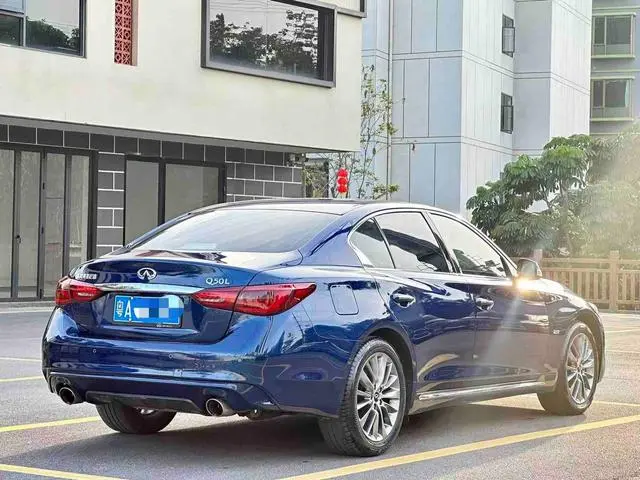 Infiniti Infiniti Q50L 2.0T 30th Anniversary Limited Edition