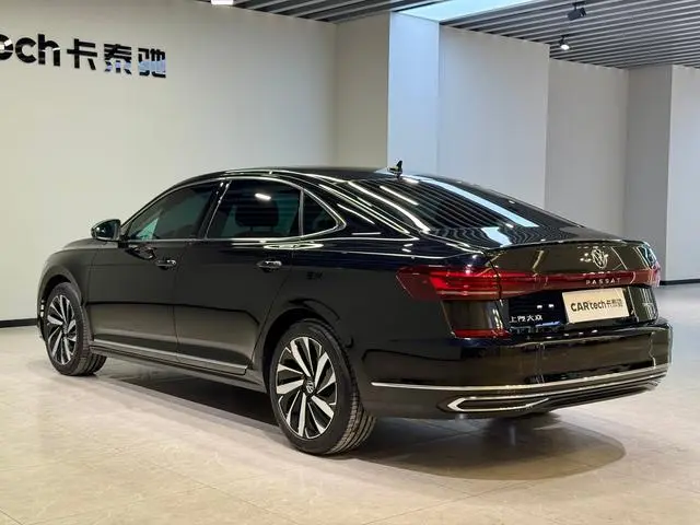 Volkswagen Passat Outstanding 380TSI Longteng Edition