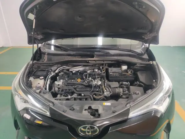 TOYOTA Toyota C-HR 2.0L leading skylight version country VI