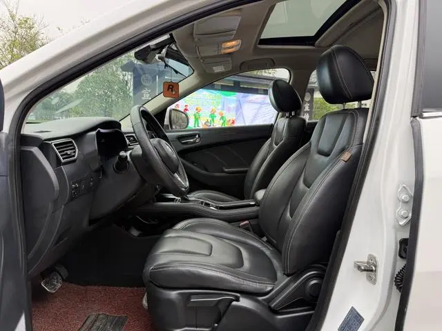 Dongfeng Fengguang Scenery 580 Facelift 1.5T CVT luxury