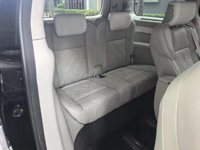 Volvo Volvo EM90 Ultra six seats