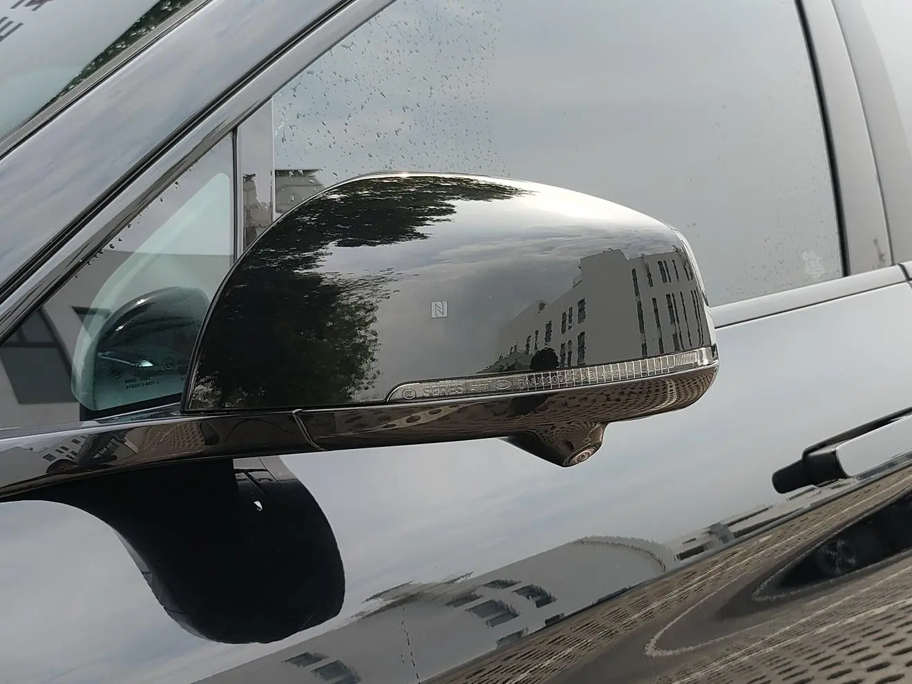 AITO Ask the world M5 Extended range Max RS four-wheel drive high-end smart driving version