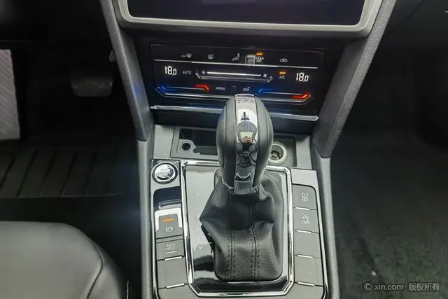 Volkswagen Lingdu Facelift 280TSI DSG Comfort Edition