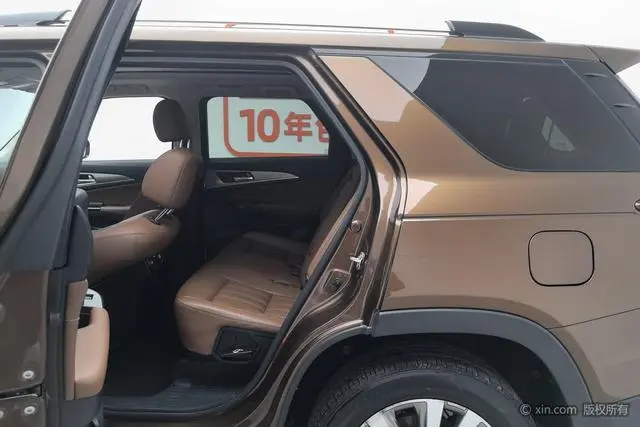 Changan Changan CS95 2.0T four-wheel drive Zhiyu Version