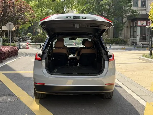 NIO NIO ES8 450KM six-seater version