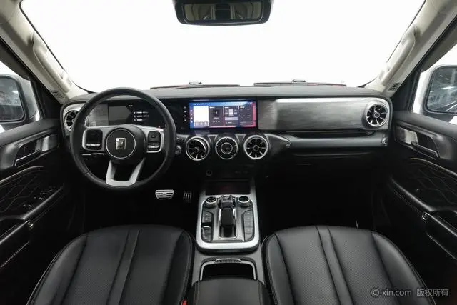 Tank Tank 300 City version 2.0T is very stylish