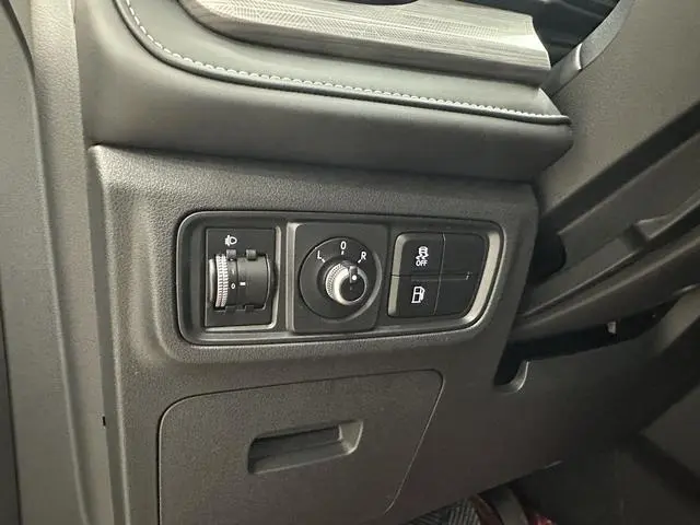 Jianghuai Yiwei JAC QX PHEV 120km Jinxiang Edition