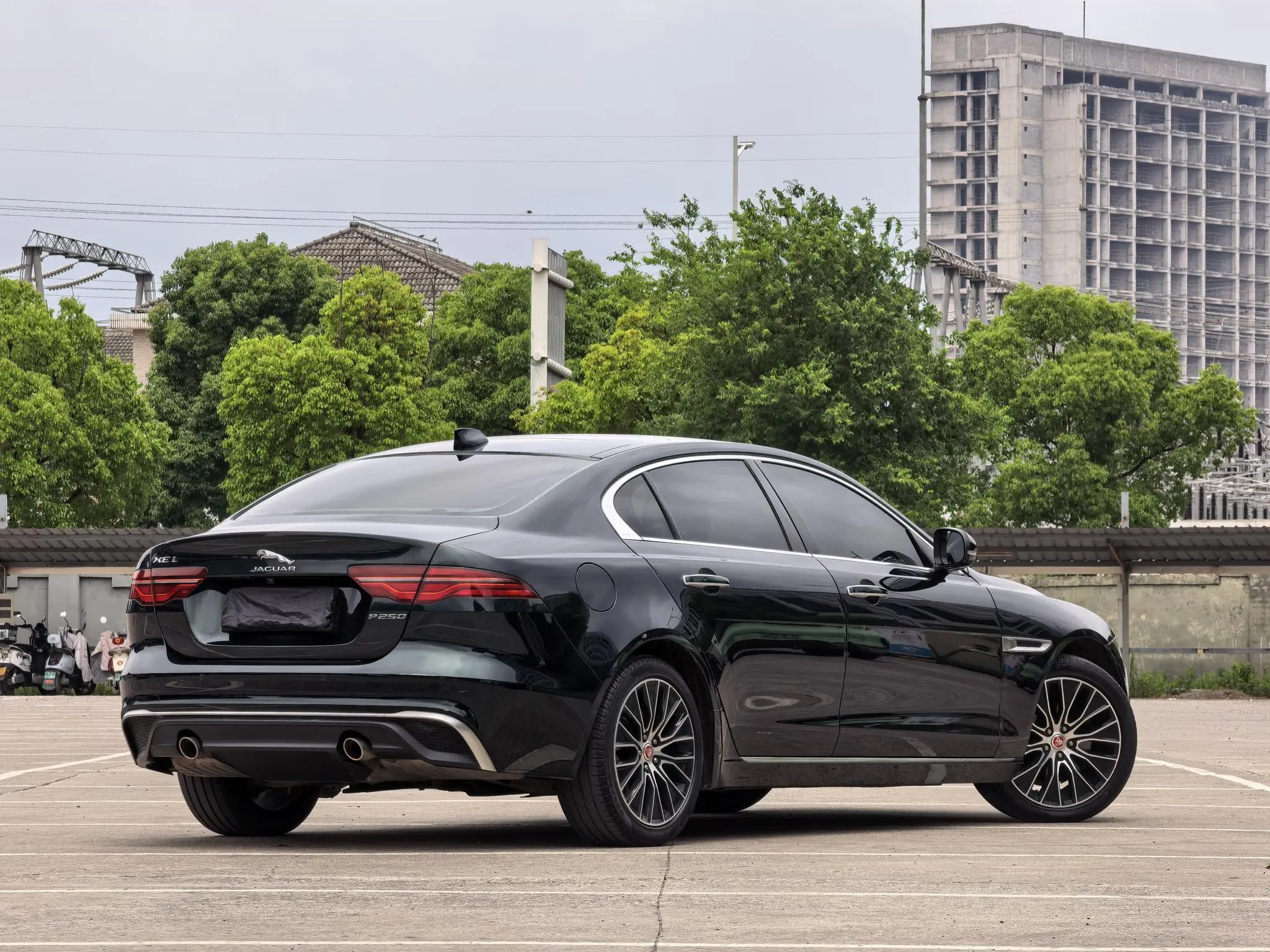 Jaguar Jaguar XEL 2.0T 250PS S aggressive and elegant version